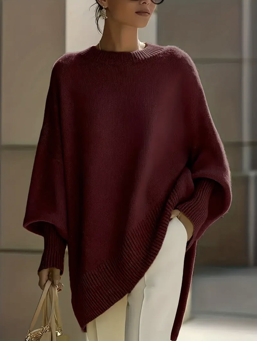 Relaxed Round-Neck Pullover