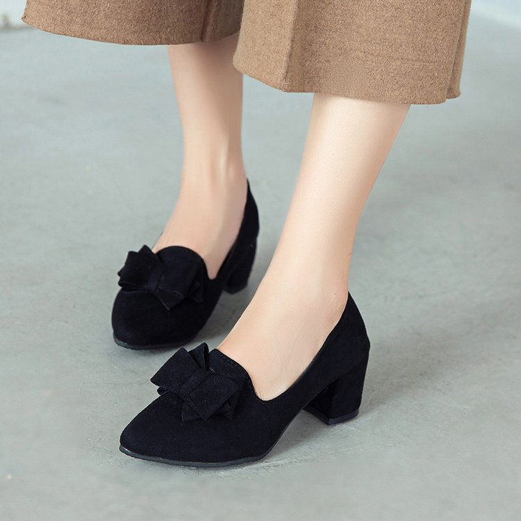 Pointed-Toe Mid-Heel Pumps