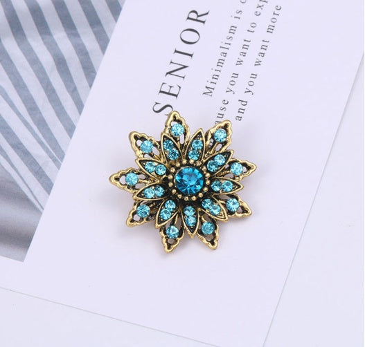 Petite Floral Accent