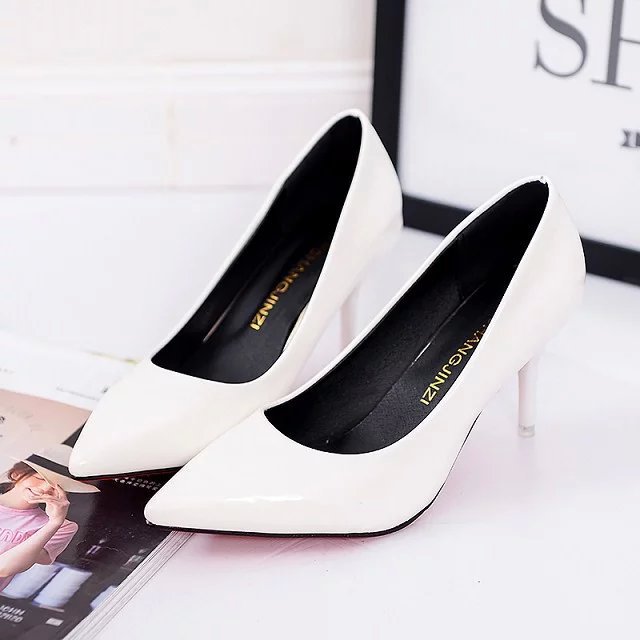 Solid-Colour Pumps