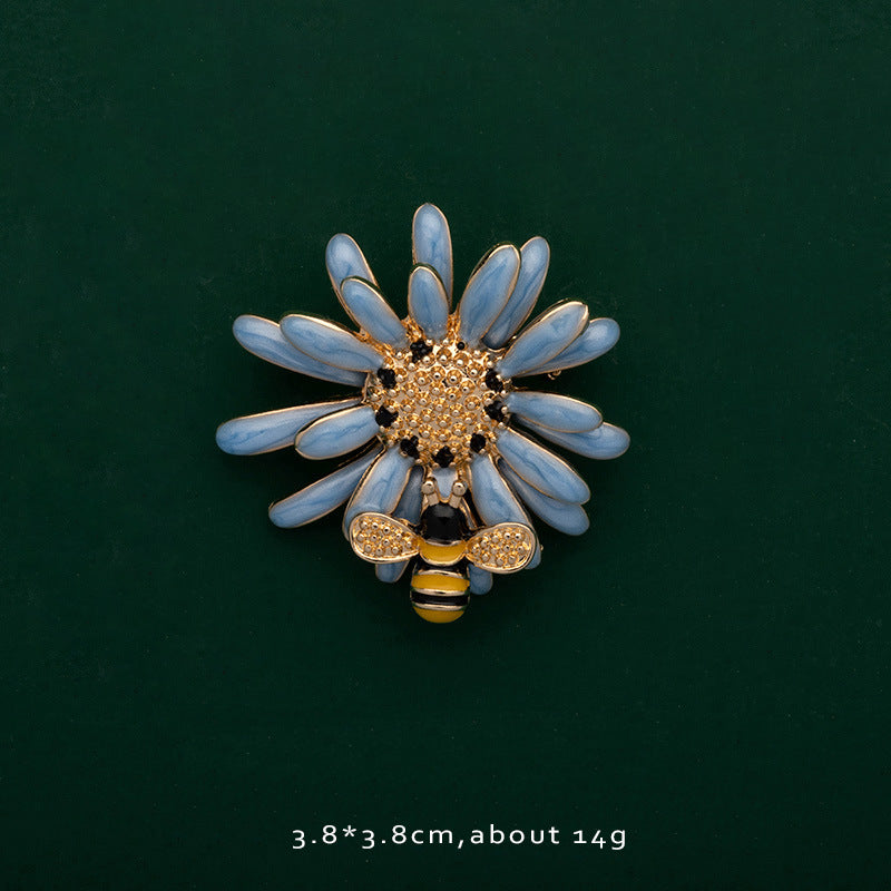 Botanical & Novelty Brooch Collection