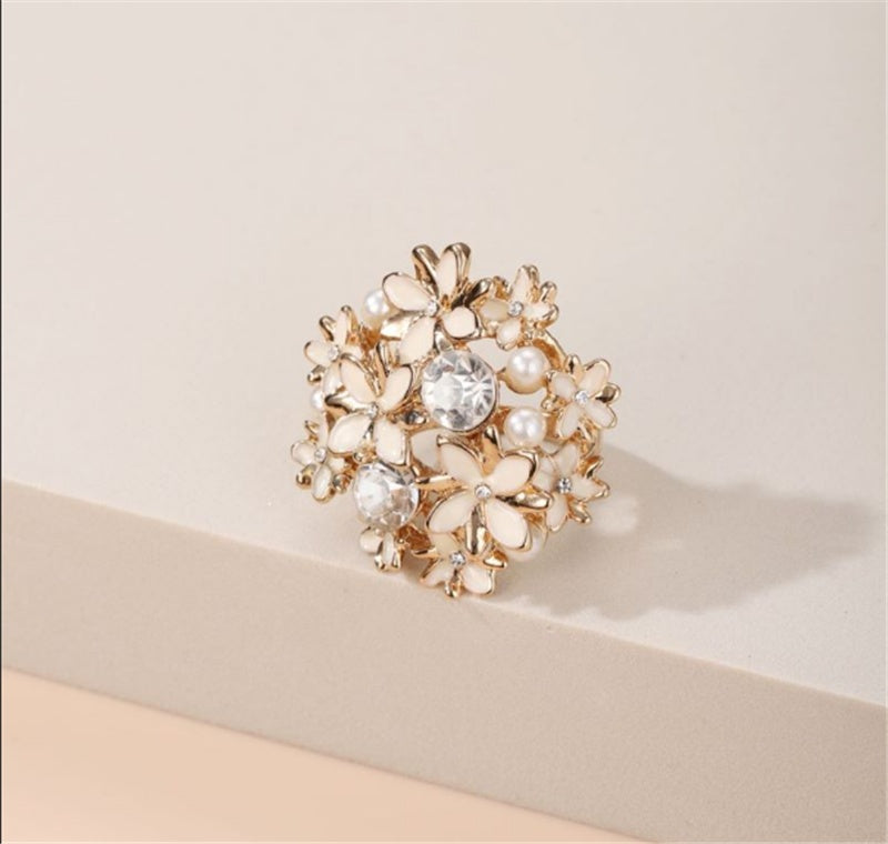 Geometric Accent Ring