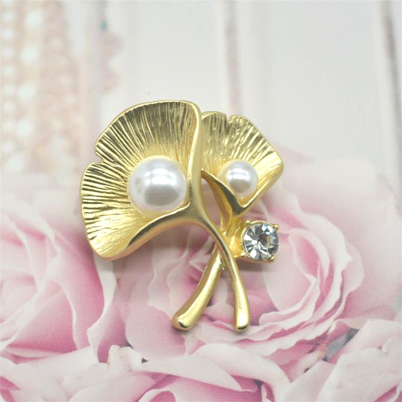 Ginkgo Leaf Brooch