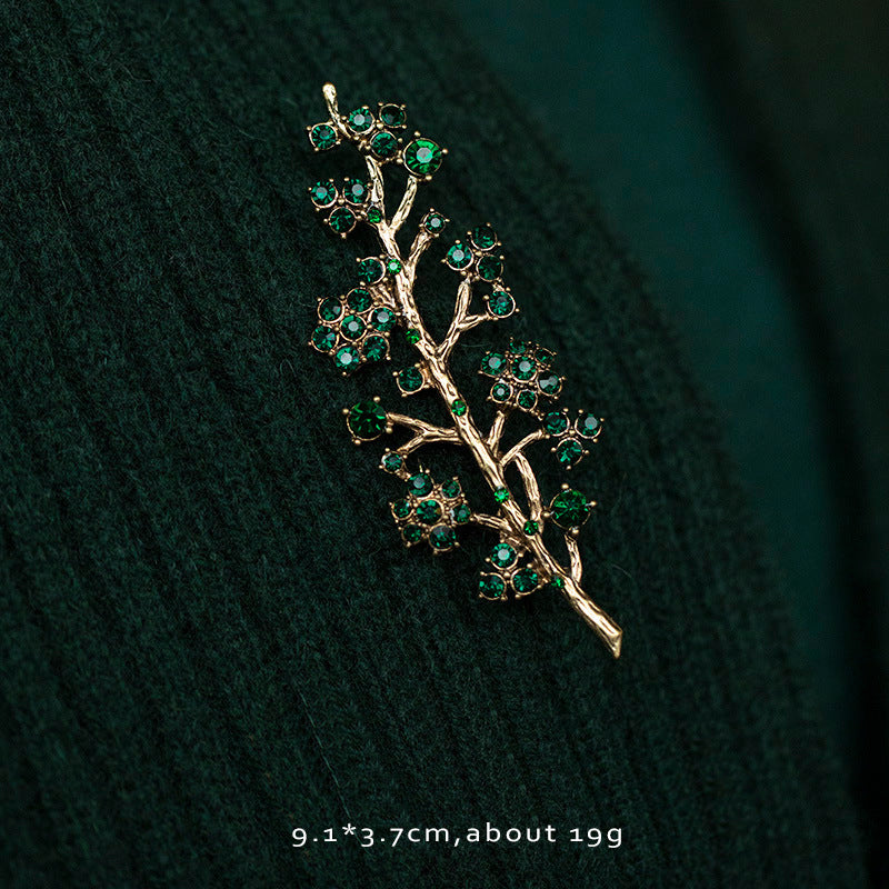 Botanical & Novelty Brooch Collection